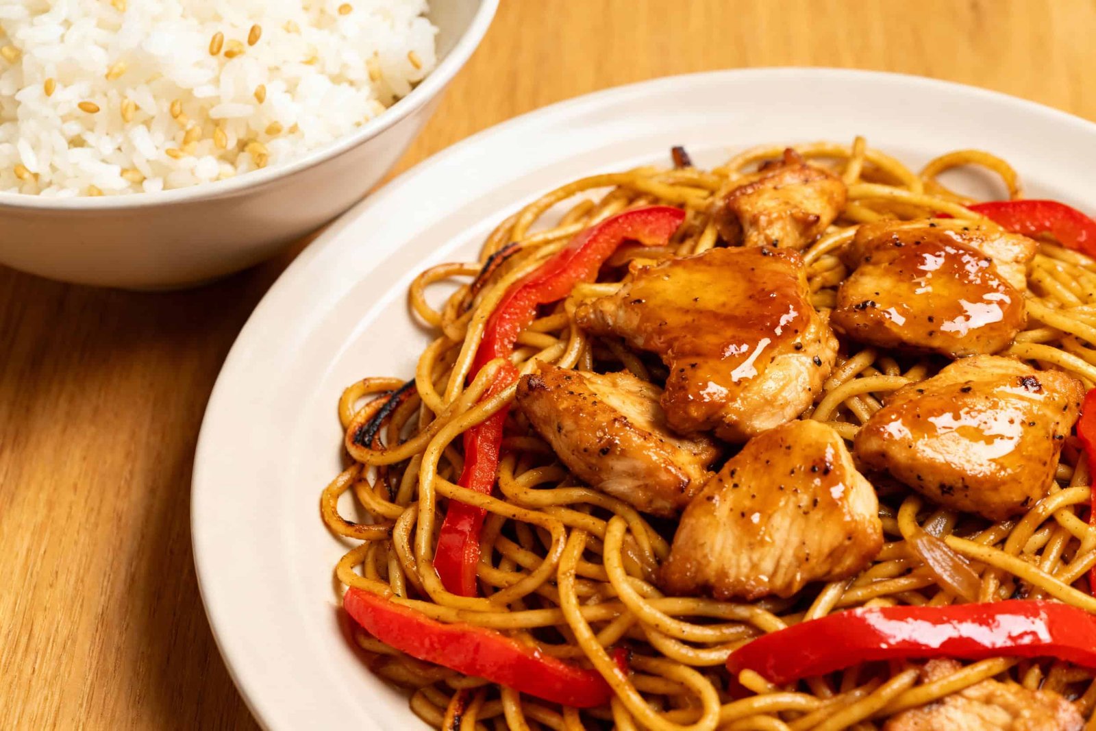 Honey Pepper Chicken Lo Mein