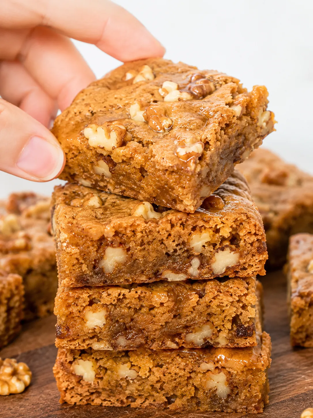 Maple Walnut Blondies Recipe